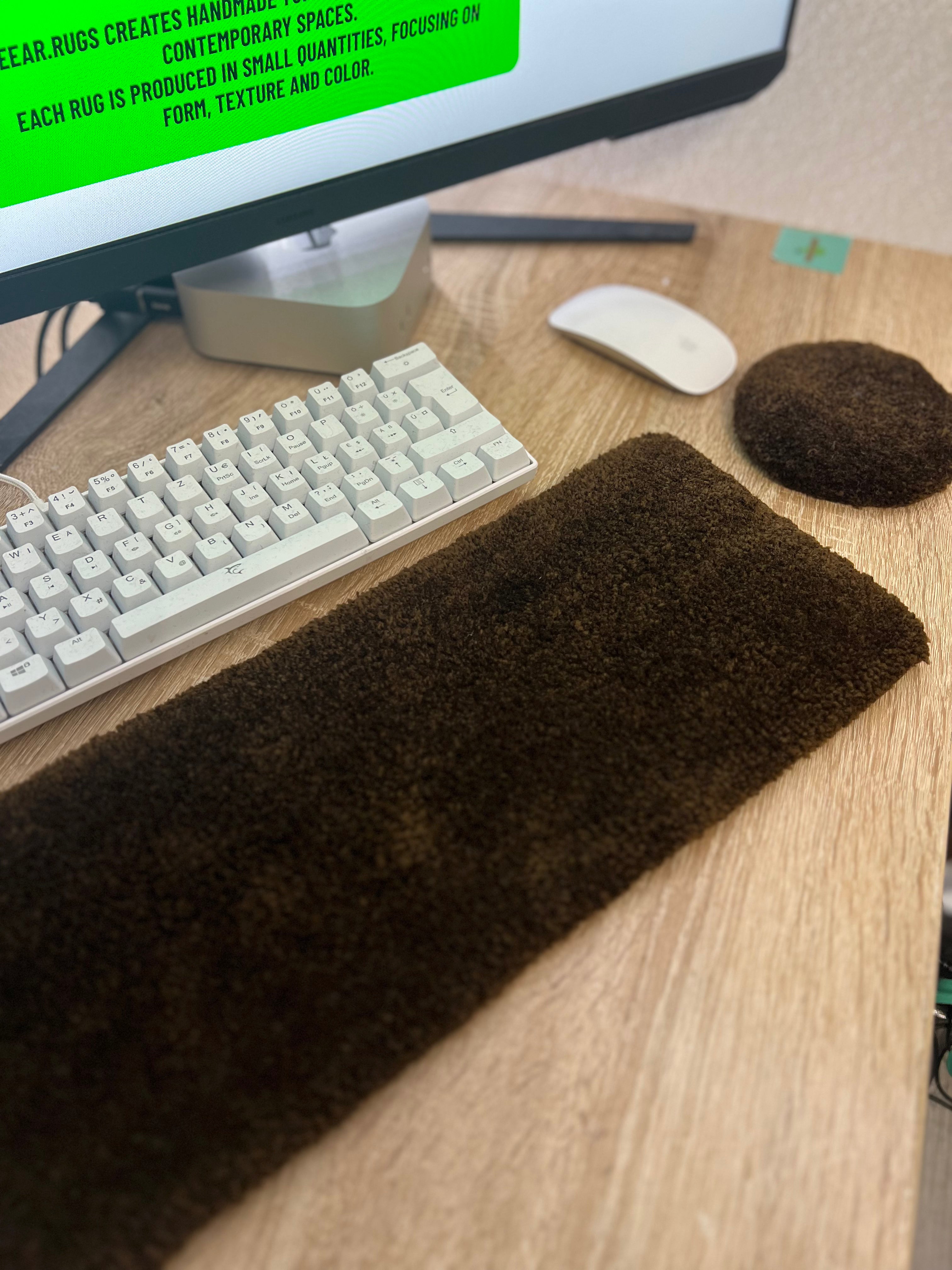 Brown Keyboard Rug Set
